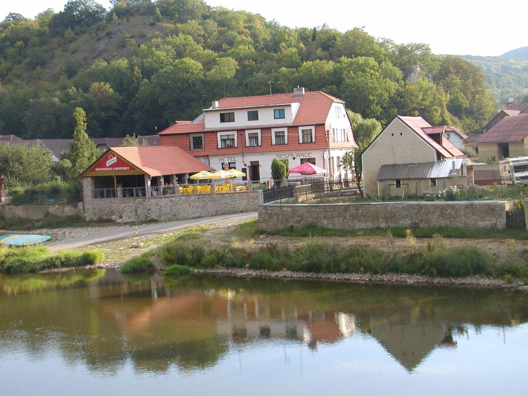 Hotel U Berounky Srbsko Exterior photo