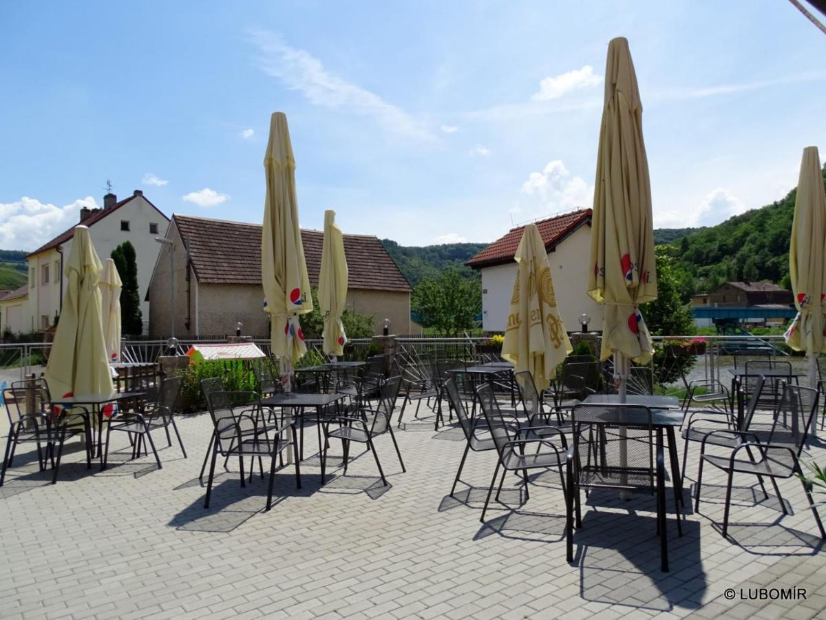 Hotel U Berounky Srbsko Exterior photo